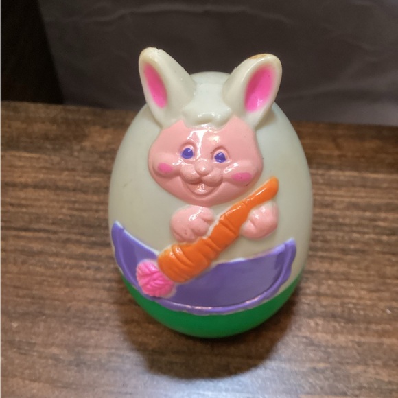 Vintage Easter Unlimited Egg Plastic Toy Bunny Face Wheels Made in Hong Kong - Picture 2 of 7